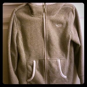 North face sweater